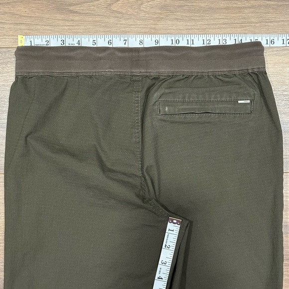 Vuori Ripstop Traveler Jogger Pants in Dark Oregano Green Size Mens Medium - Picture 11 of 13
